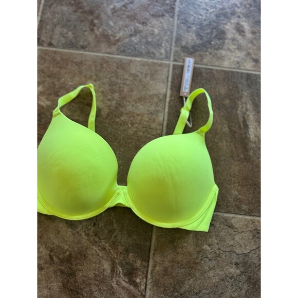 Skims Fits Everybody Push-up Bra Green Highlighter
Size 36DD - Picture 7 of 11